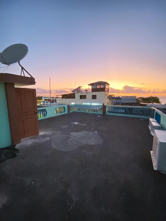 Blue Horizon - Galapagos Home Puerto Baquerizo Moreno Exterior photo